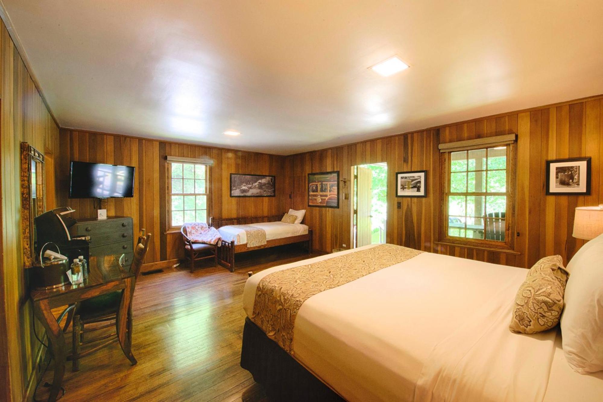 Historic Tapoco Lodge Resort 외부 사진